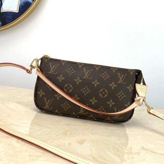 First bag ru ACCESSOIRES Louis POCHETTE Vuitton 0726